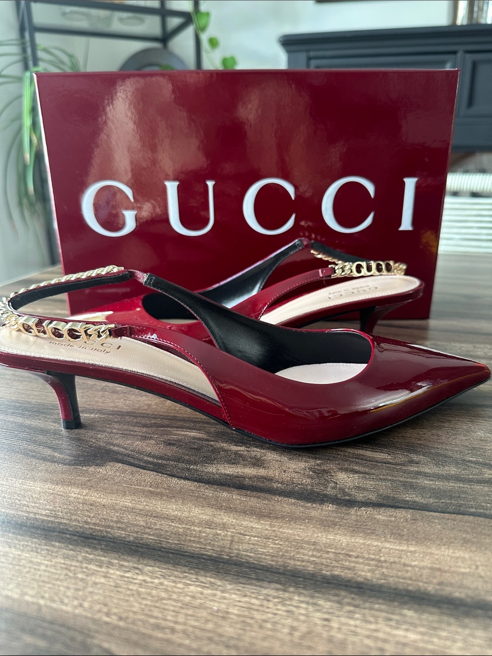 Gucci Signoria Burgundy Patent Leather Slingback Pumps with Gold Chain
